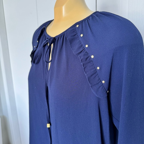 SALE ‼️🦋 Stunning Micheal Kors Blouse | Micheal Kors Top blouse work Chic small - Picture 4 of 7